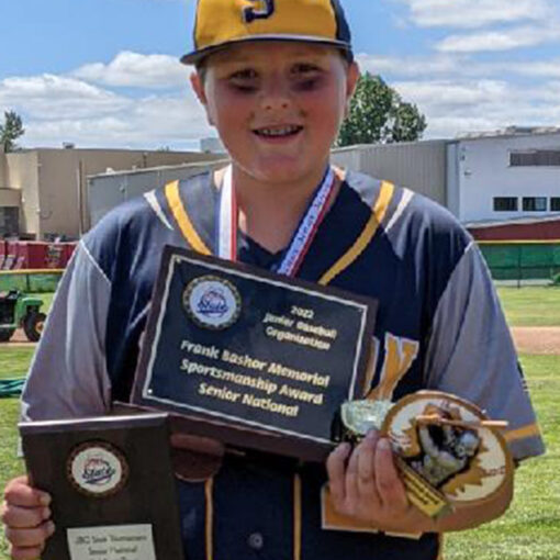 Ryland Thiessen of the Stayton JBO senior national team his awards from the July 15-17 state tournament in Independence. Thiessen’s team finished in third place and Thiessen received the top sportsman award.