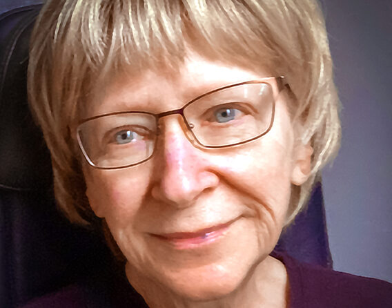 Jenny Lynn (Carson) Walker